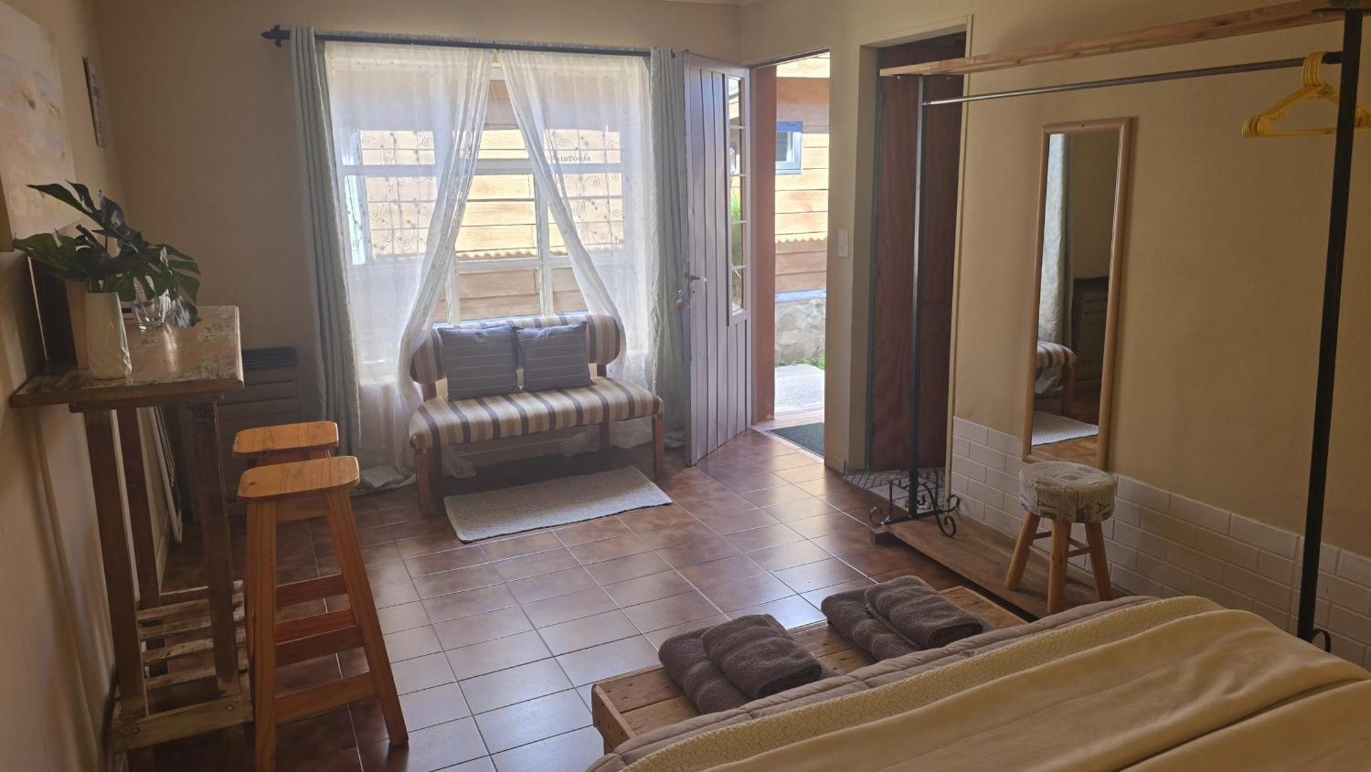 Hostel Del Lago, Habitaciones Privadas Y Cabanas El Chaltén Exterior foto